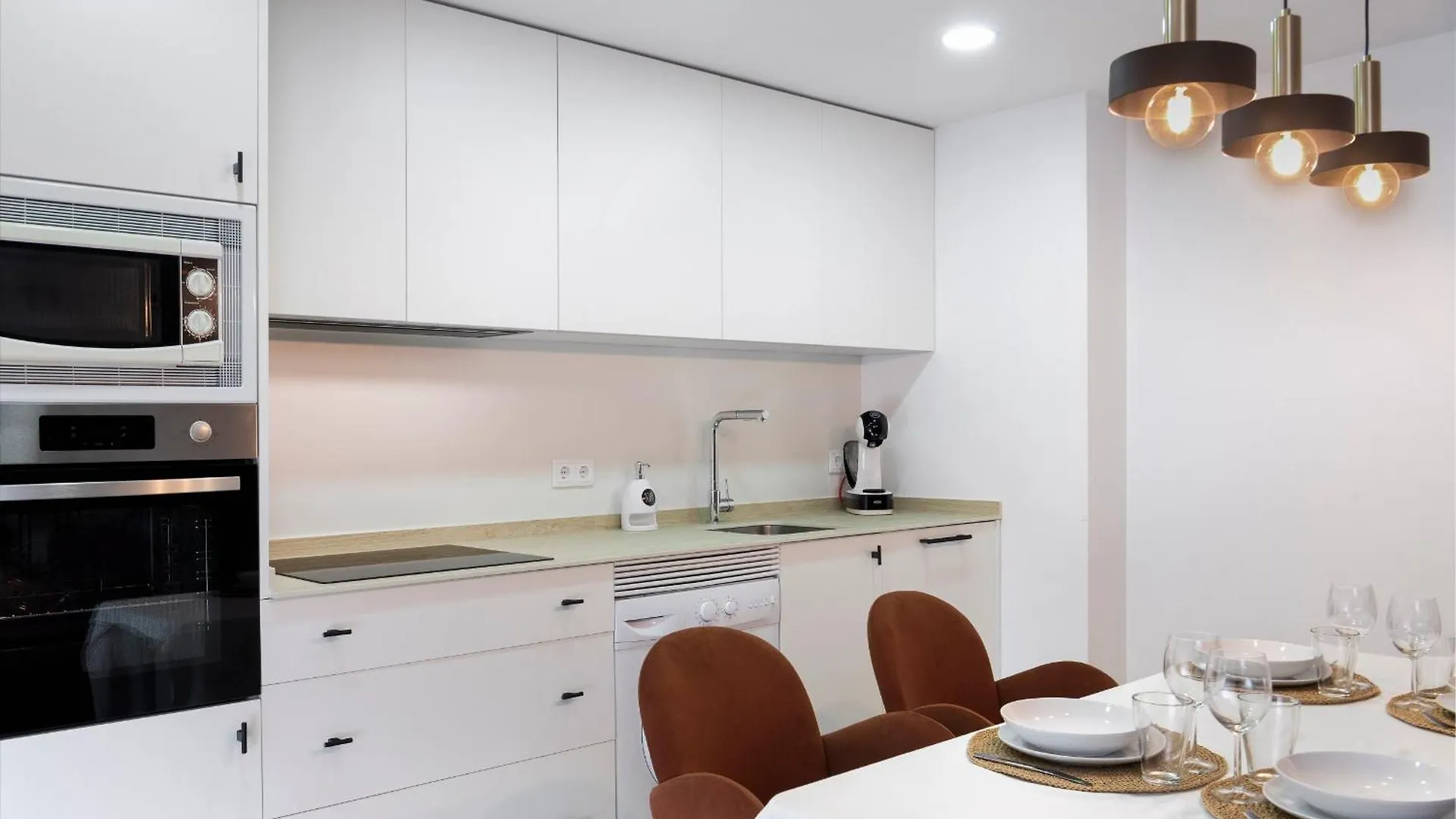 Alohamundi Plaza Nueva Apartment Seville Spain